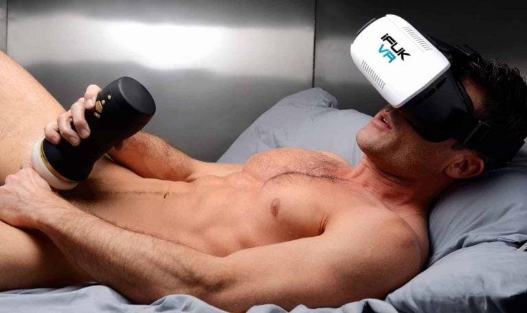 LoveBotz iFuk Virtual Reality Stroker at Cloud Climax