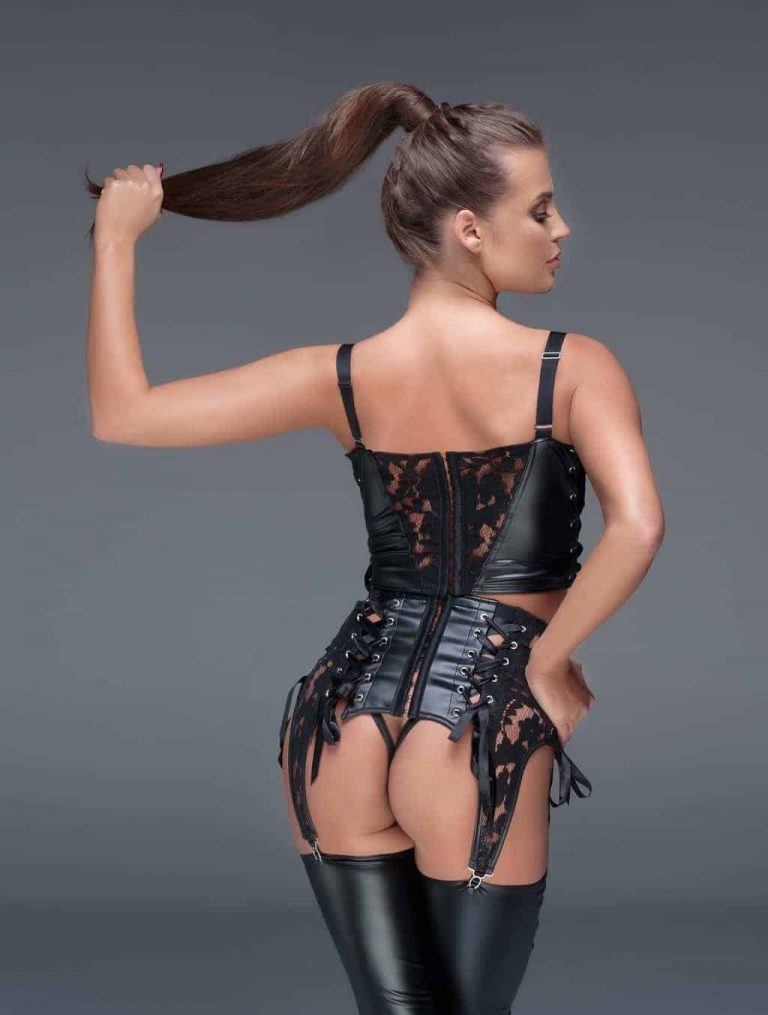 f143_back-2