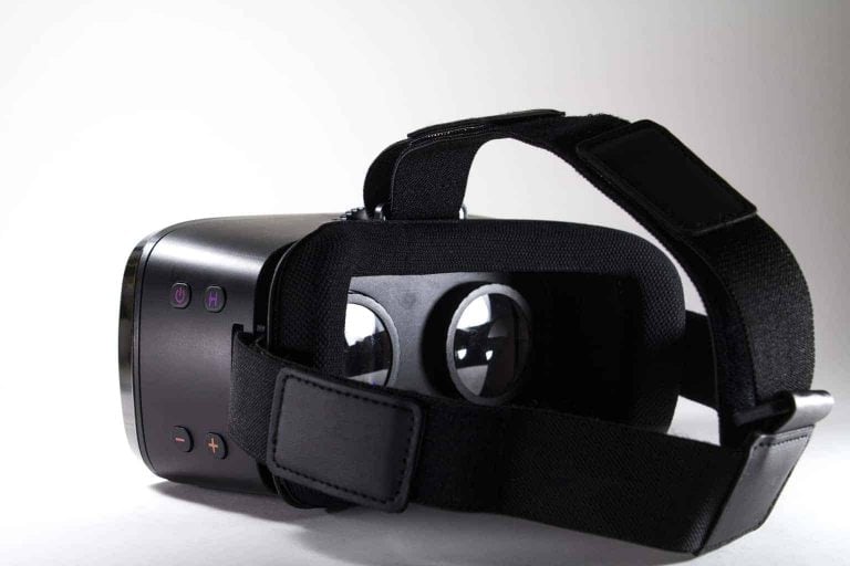 Vrotica VR Porn Headset