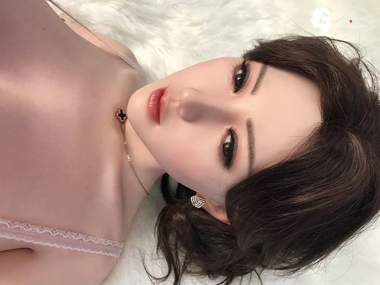 Gynoid - Model 7 Ji Xiang Silicone Sex Doll with removable Arms