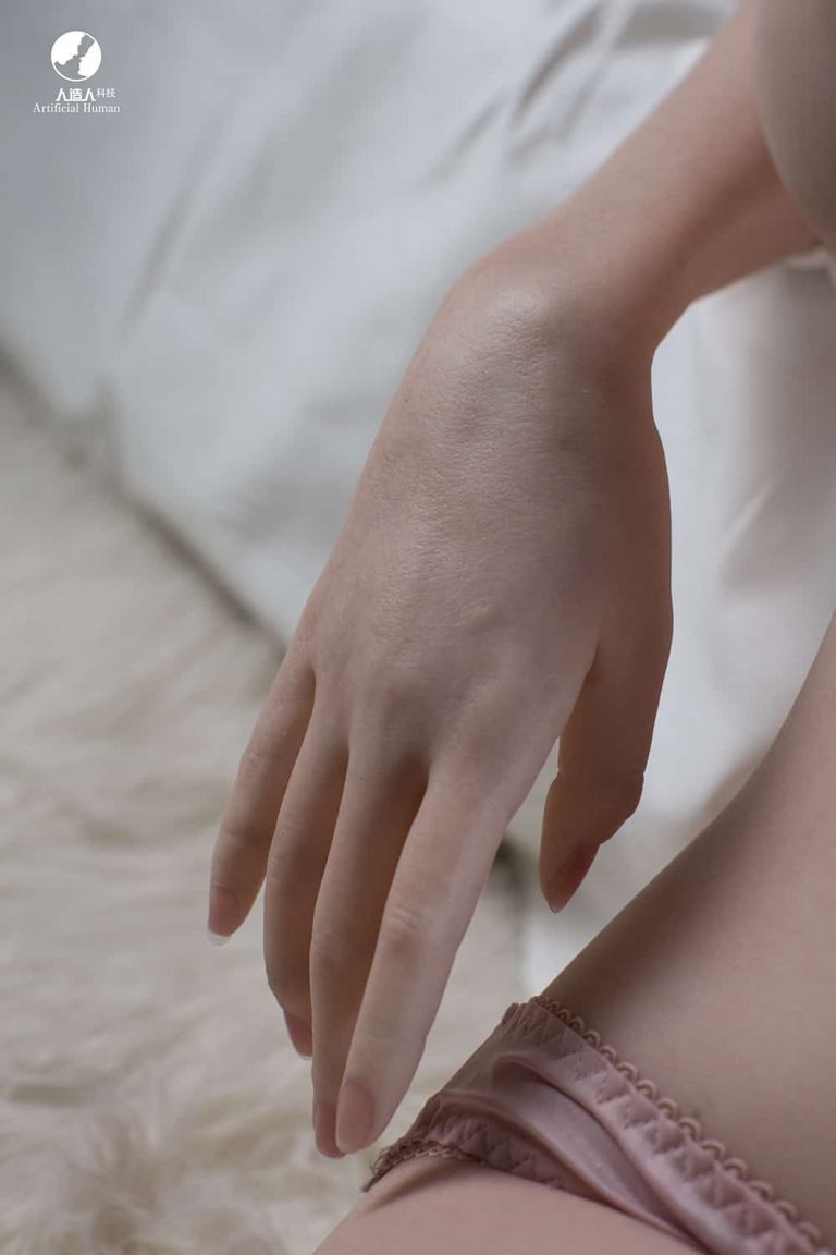 Gynoid - Amy Silicone Sex Doll with removable Arms