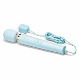 le-wand-plug-in-vibrating-massager-sky-blue-03_1