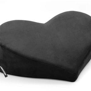 heart-wedge-black