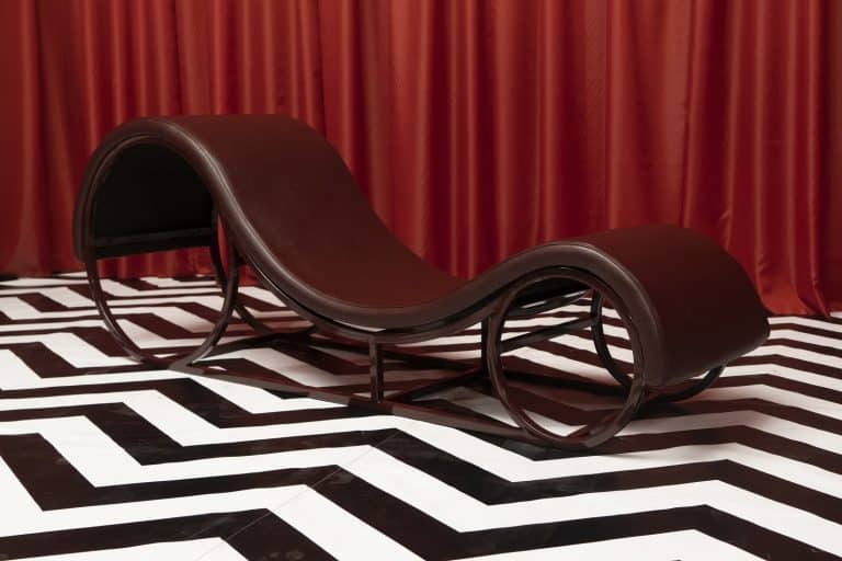 blood-red-tantra-sofa