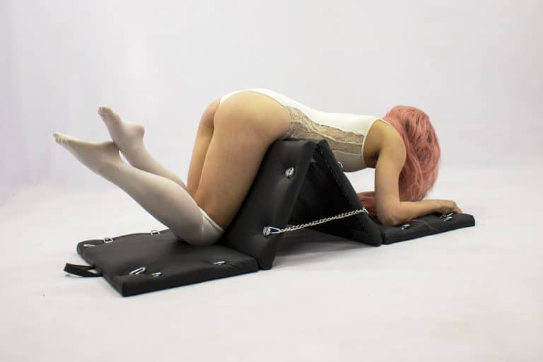 bondage-board-01
