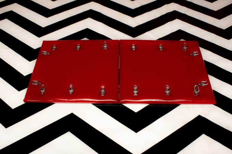 bondage-board-red