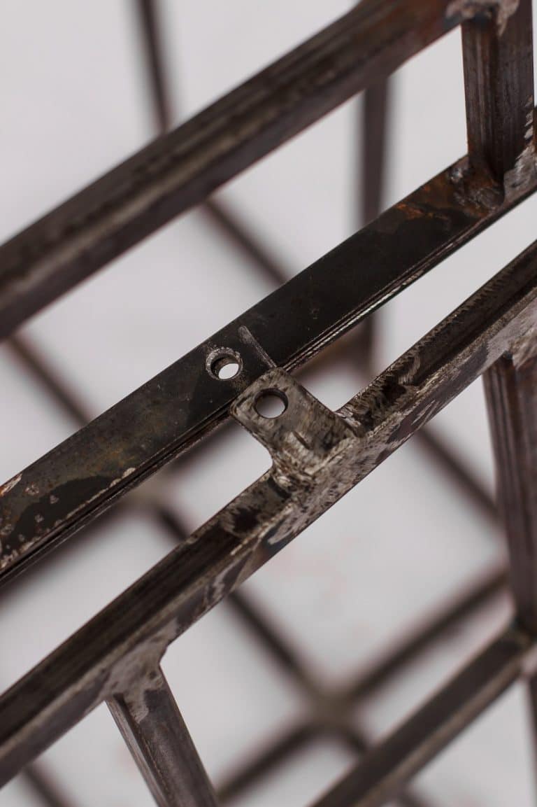 bondage-cage-005