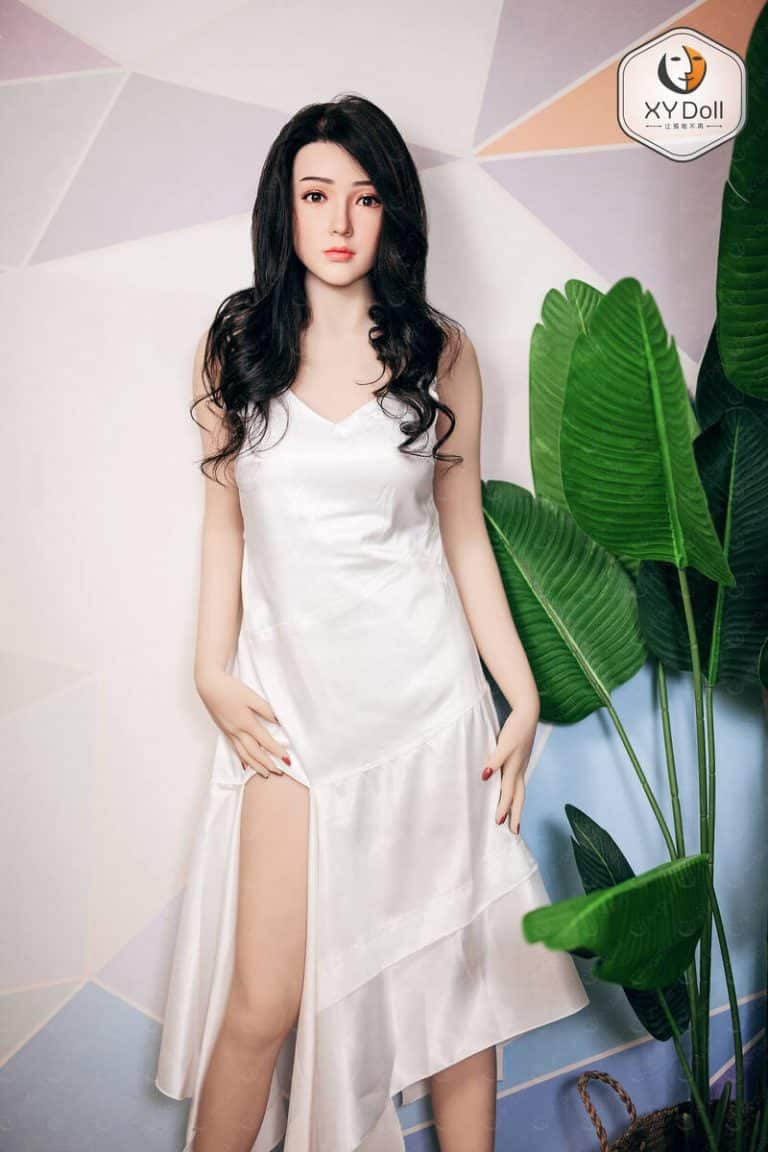 168cm5ft6-C-cup-–-Candice-Hart-1