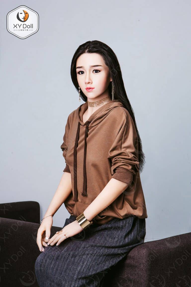 168cm5ft6-C-cup-–-Phyllis-2