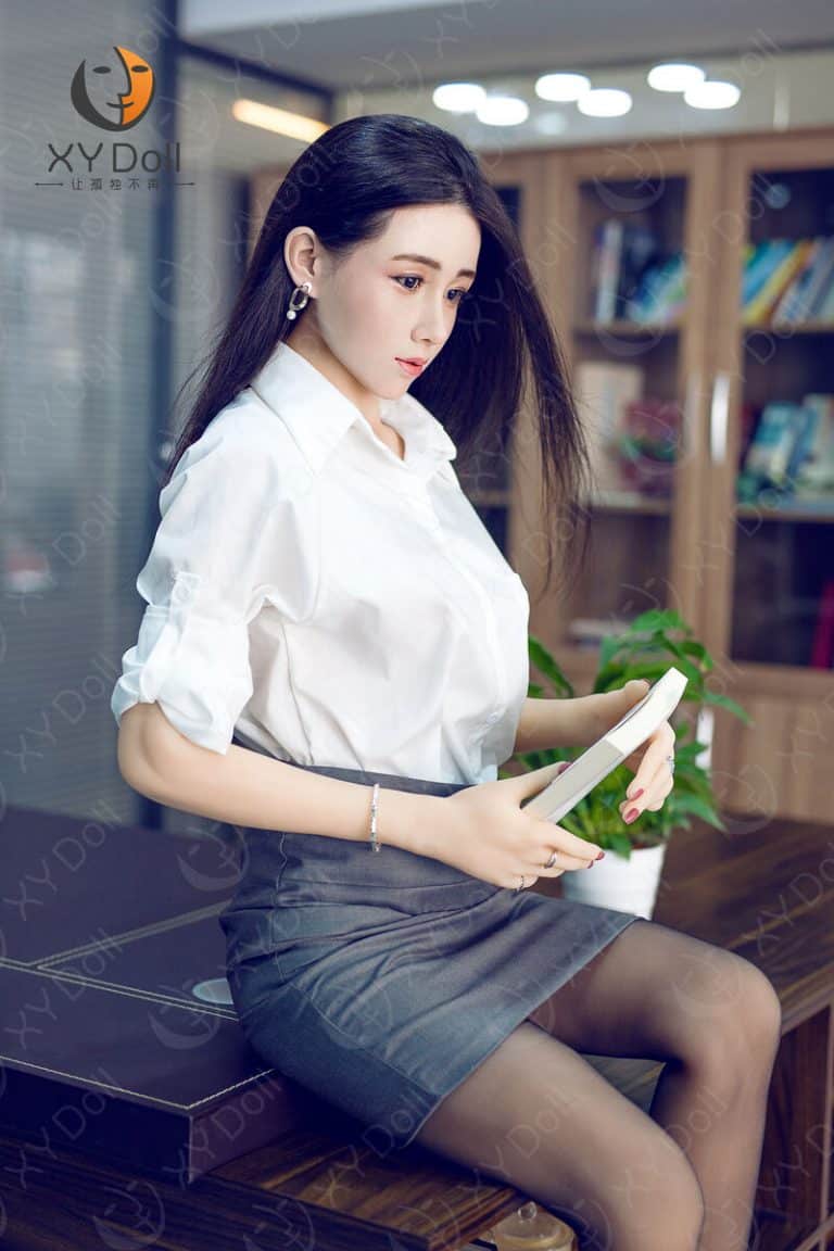 168cm5ft6C-cup–Iris5