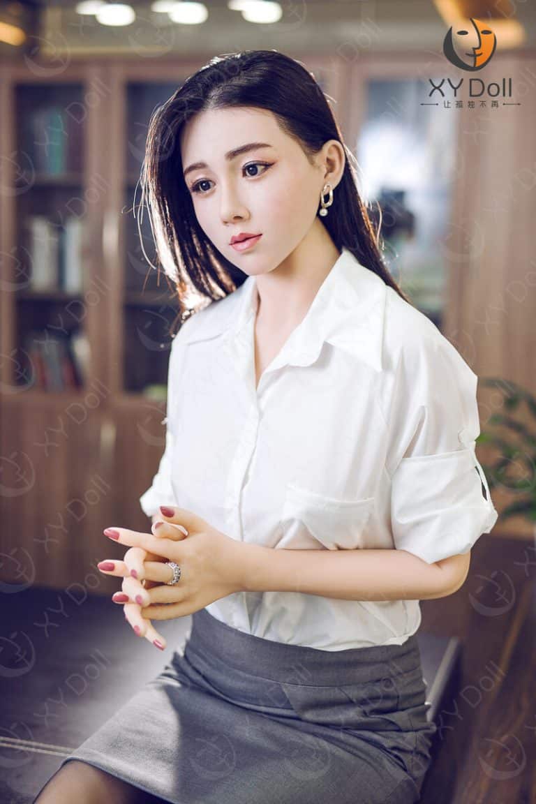 168cm5ft6C-cup–Iris9