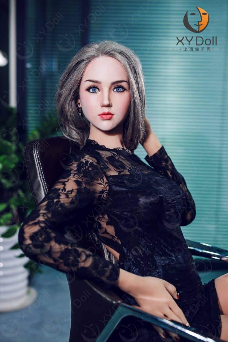 168cm5ft6C-cup–Lena12