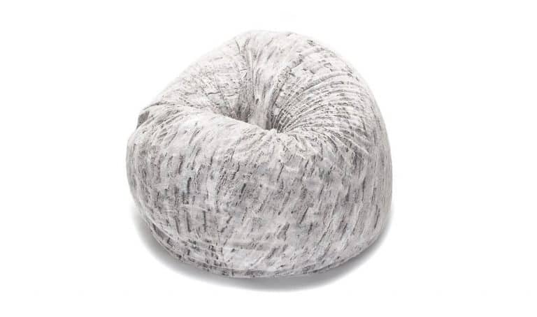 zeppelin-cocoon-faux-fur-folded-position