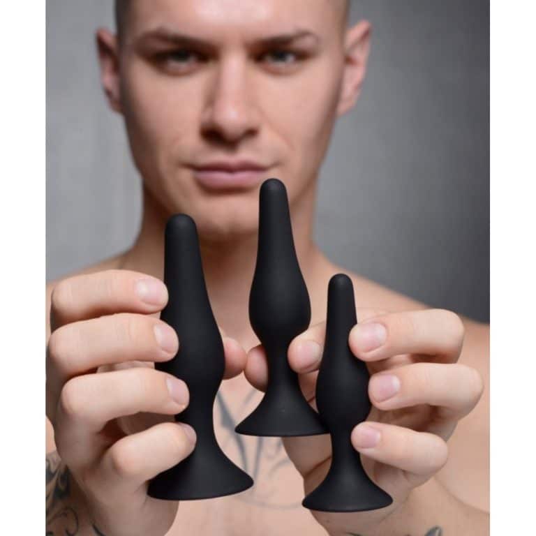 ag376-male-model-002_622x750