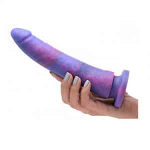 ag592-hand-001_750x543