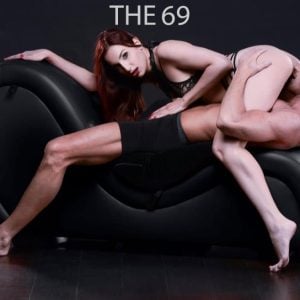 ag830-black-couple-020d_1000x656