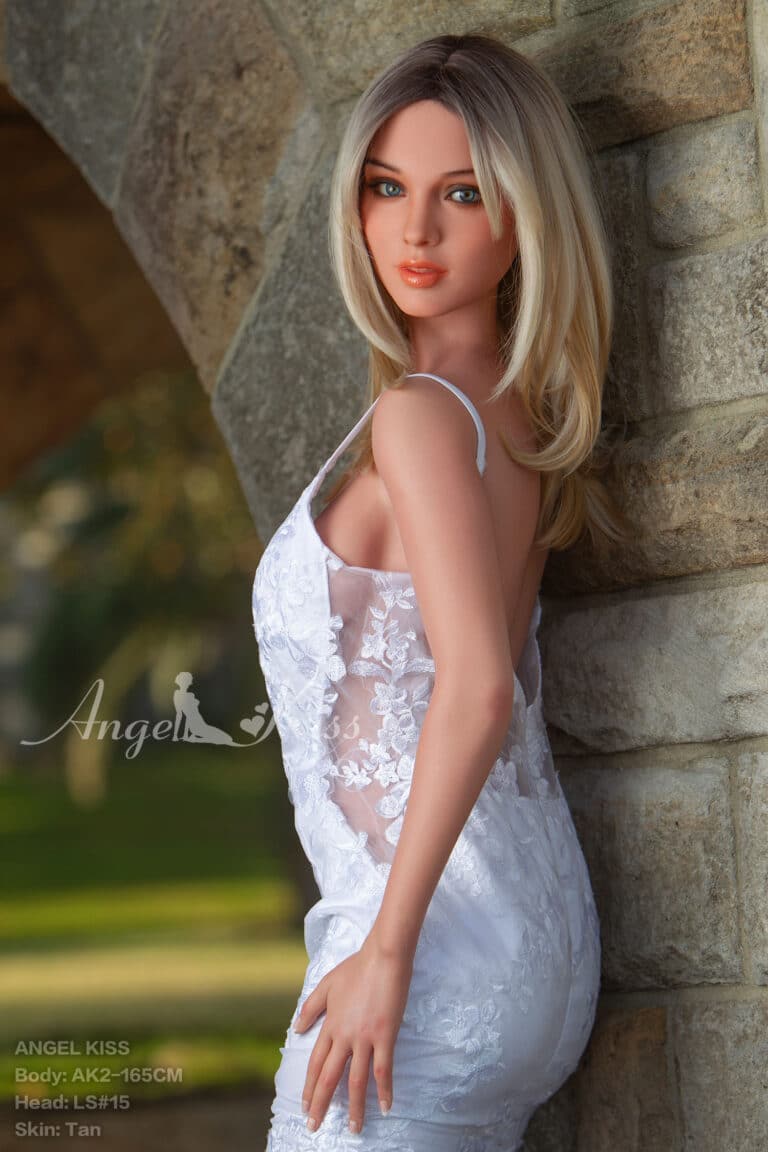 Maddison-Sydney30