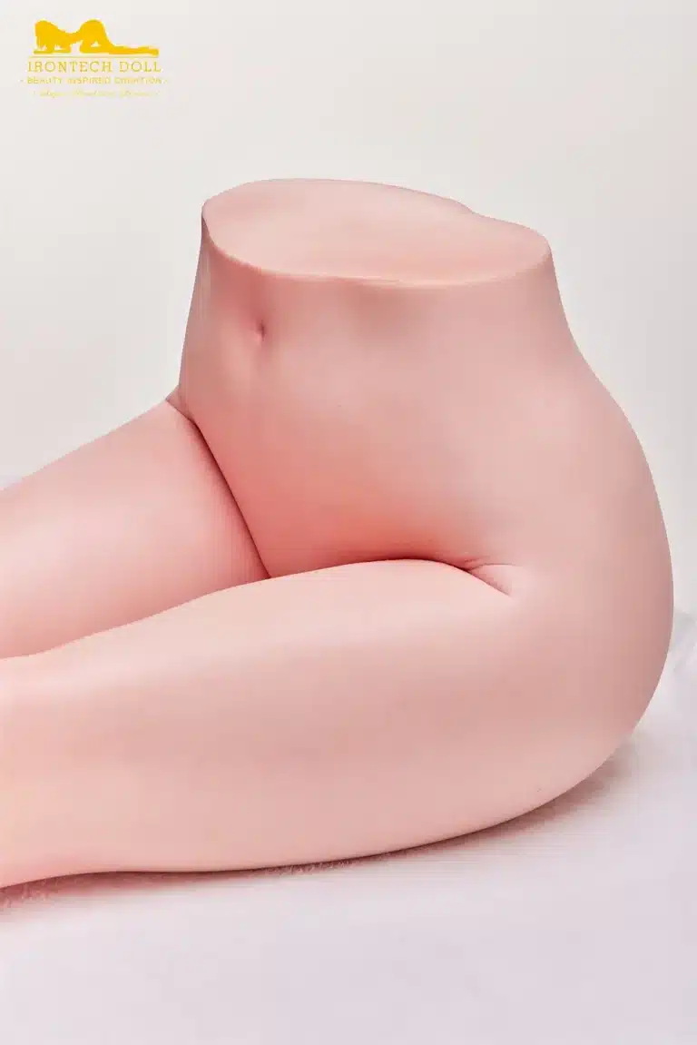 1P8A8332