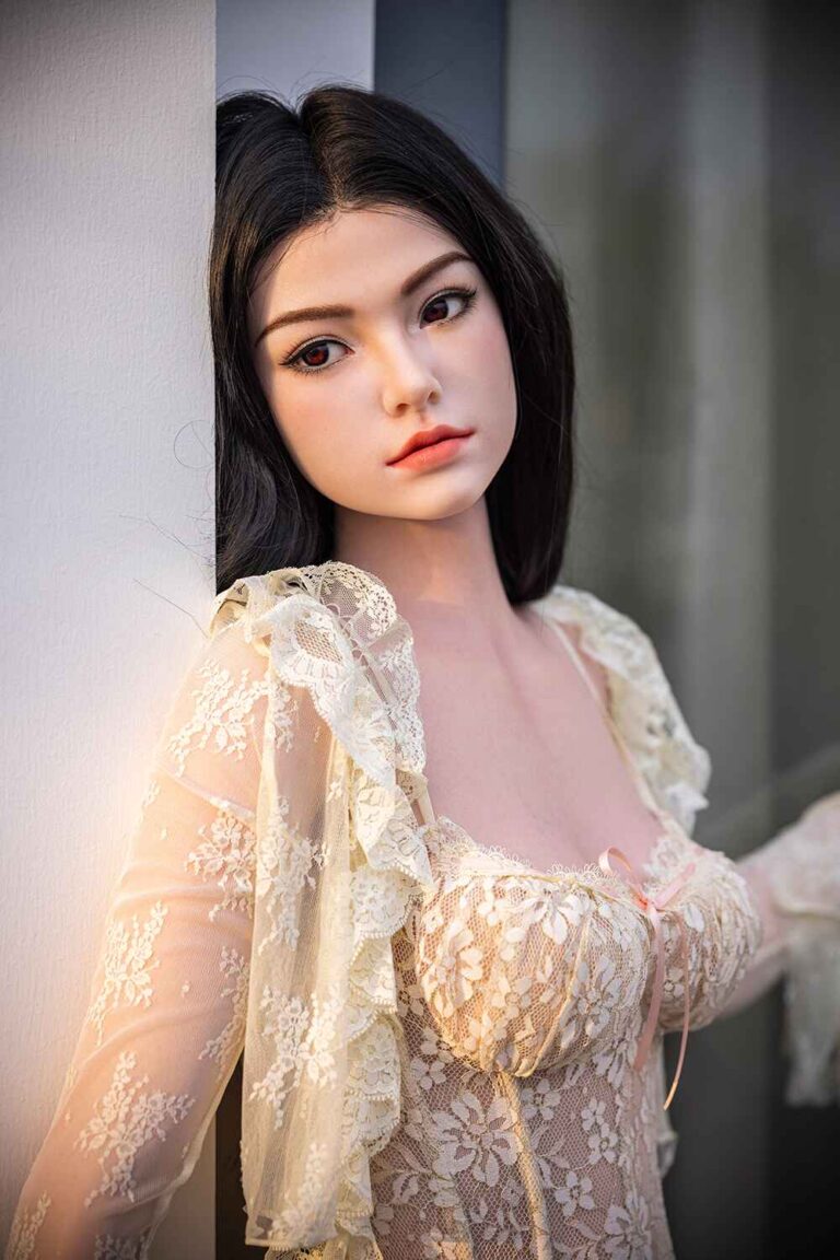 P (33)