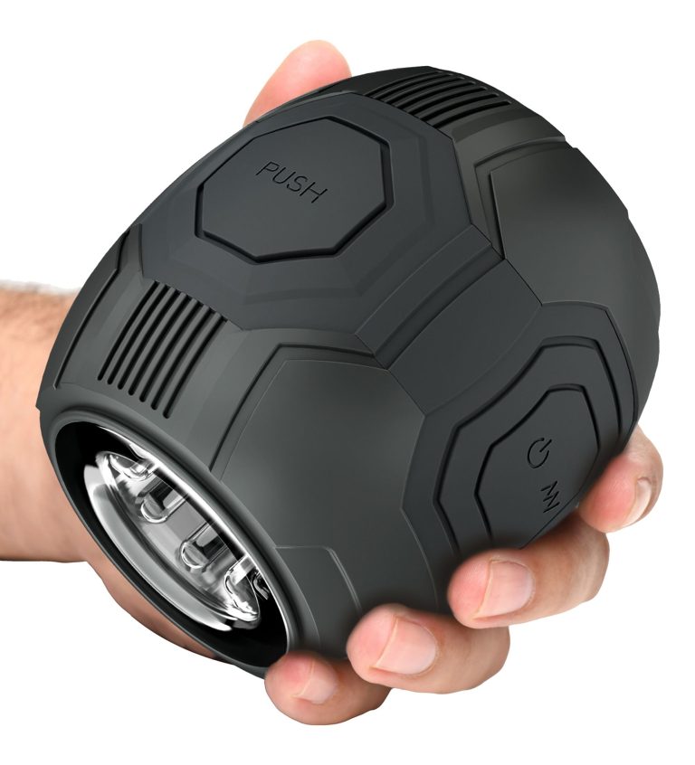 1727095043.116045-black_3