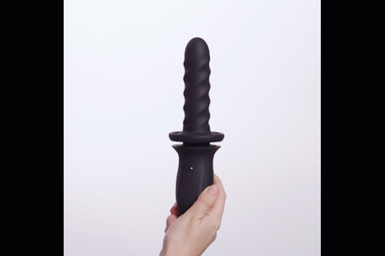 1768922475.120919-black_11