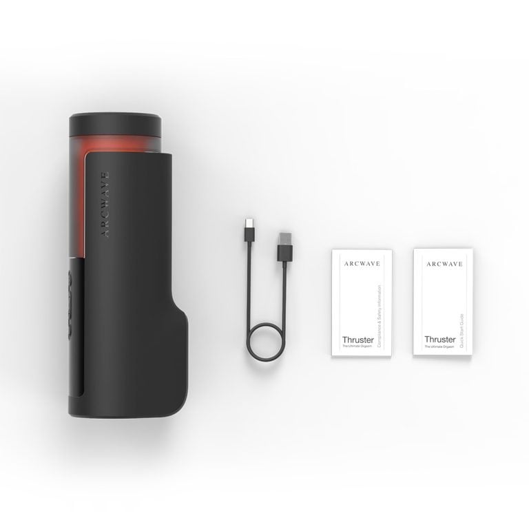 thruster_packshots_flatlay2_3840_2160_shadow