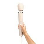 le-wand-plug-in-vibrating-massager-cream-01_2